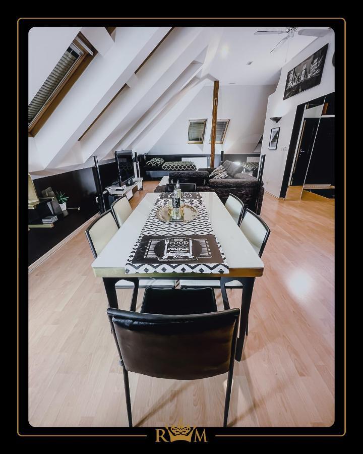 Rm Luxury Apartment In Prague • 6 People • Free Parking • Pets Eksteriør bilde