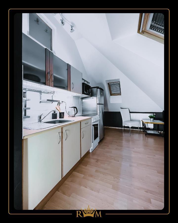 Rm Luxury Apartment In Prague • 6 People • Free Parking • Pets Eksteriør bilde