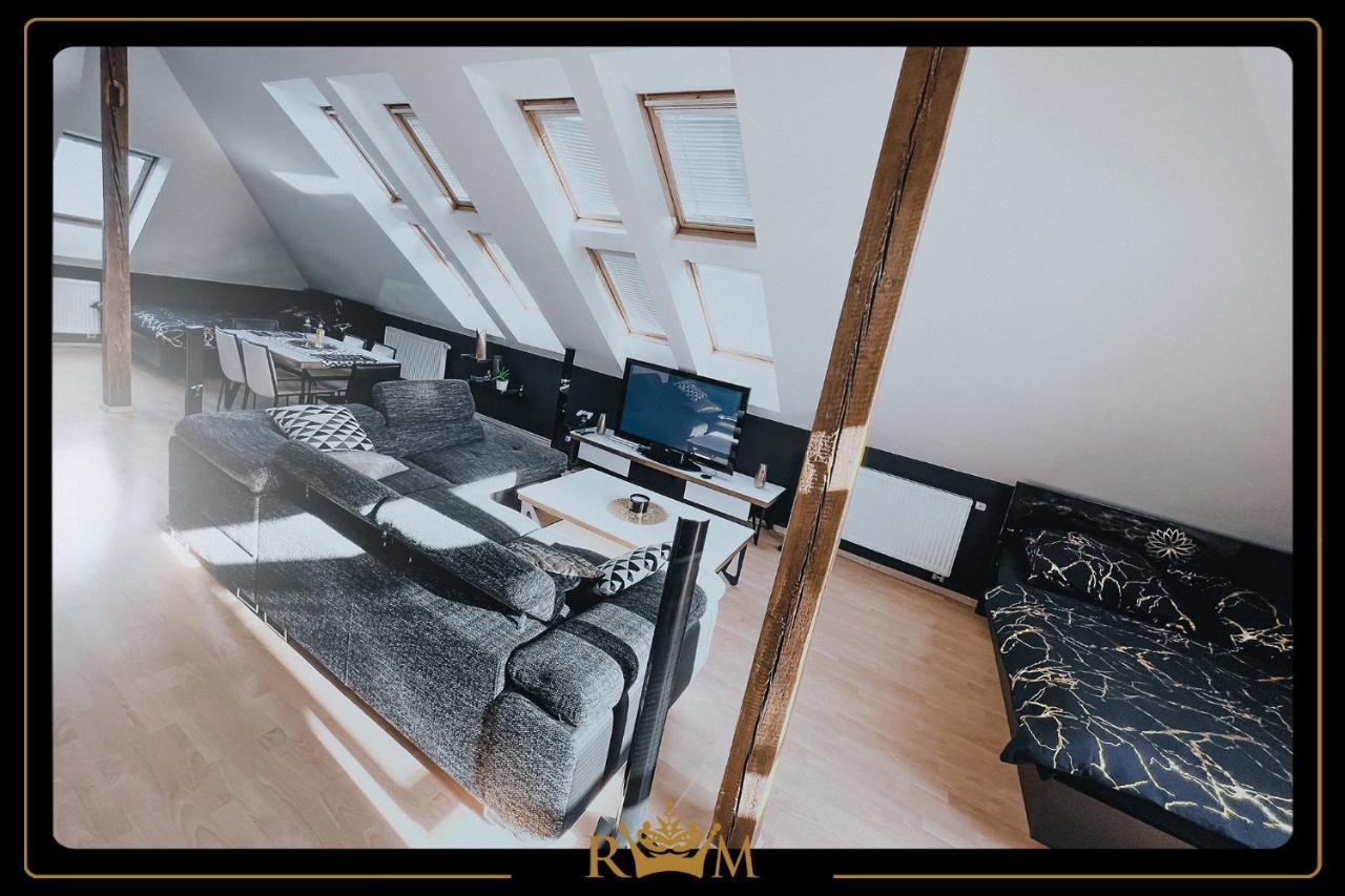 Rm Luxury Apartment In Prague • 6 People • Free Parking • Pets Eksteriør bilde