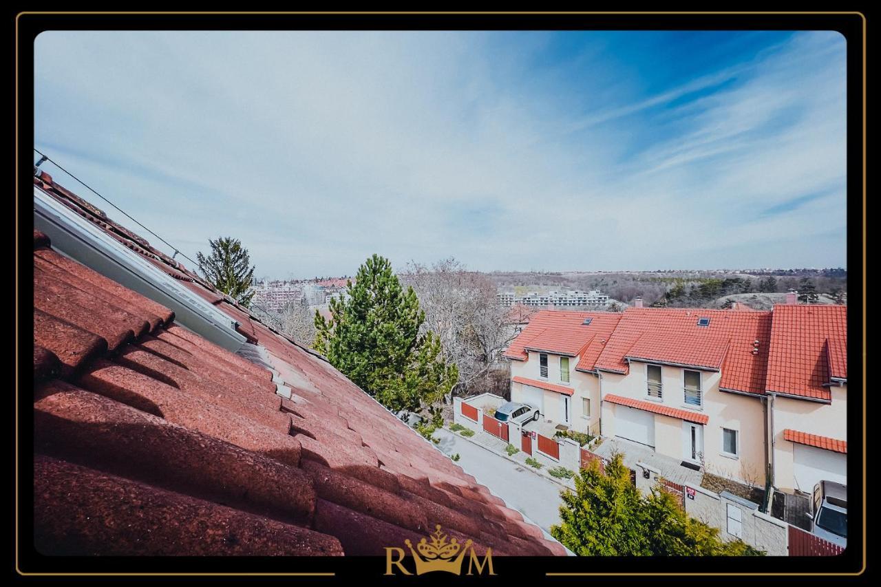 Rm Luxury Apartment In Prague • 6 People • Free Parking • Pets Eksteriør bilde